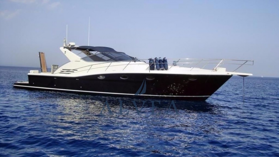 Uniesse 48